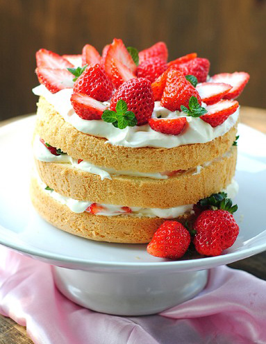 最精美最小巧的草莓蛋糕