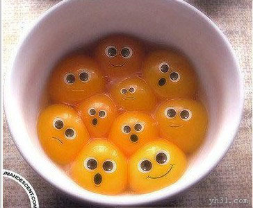 在鸡蛋黄上画表情